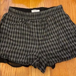 Babaton AritZia shorts